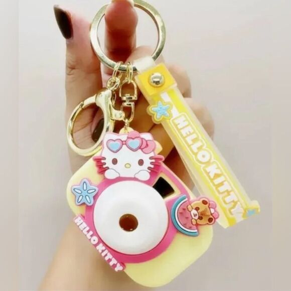 NWT Sanrio Kuromi Hello Kitty Projection Camera Keychain Bag Pendant Charms - Picture 3 of 4